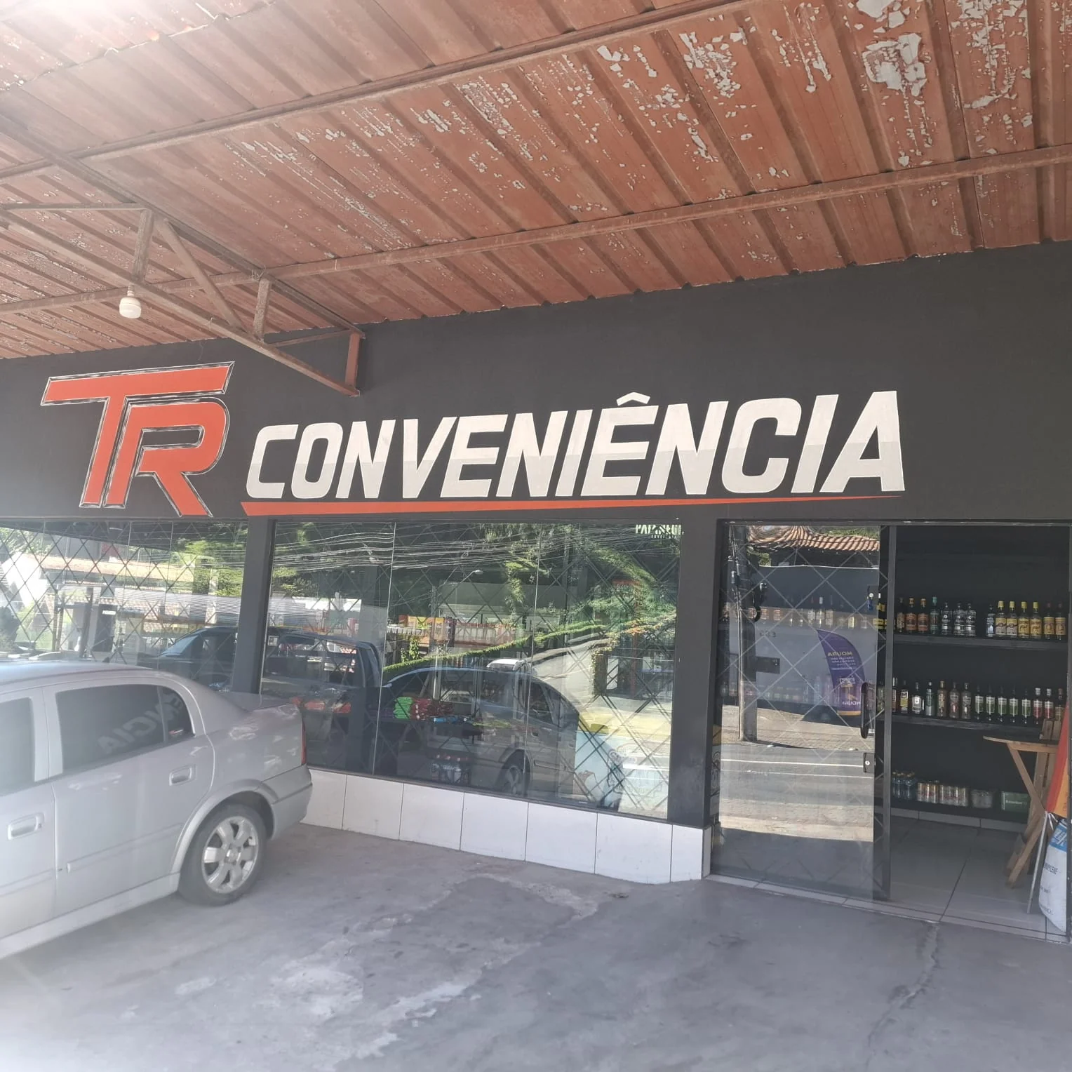Fachada de Tr Conveniência